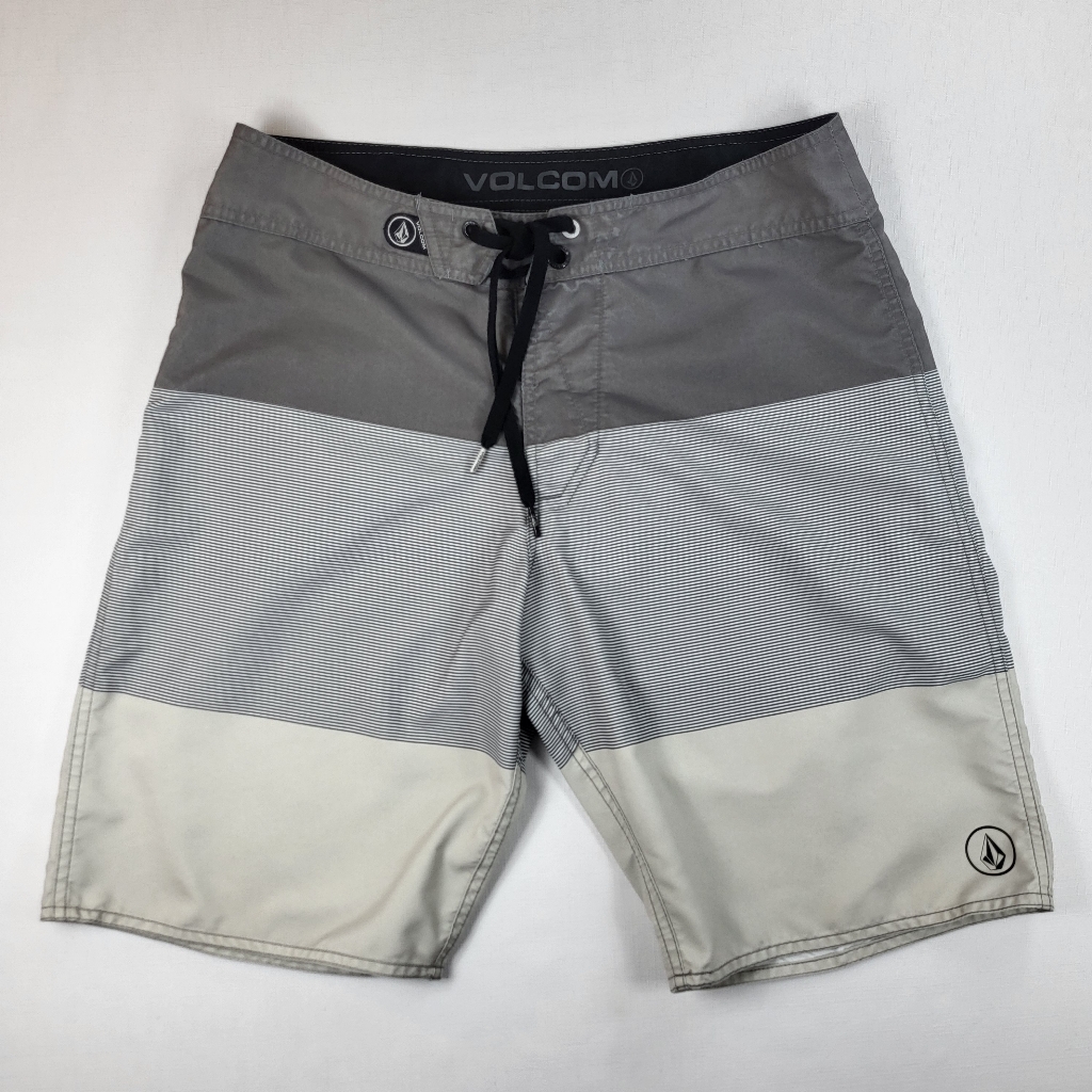Volcom Board Shorts Mens Size 32 Black Gray Stripes 38th Blakely Swim Trunks